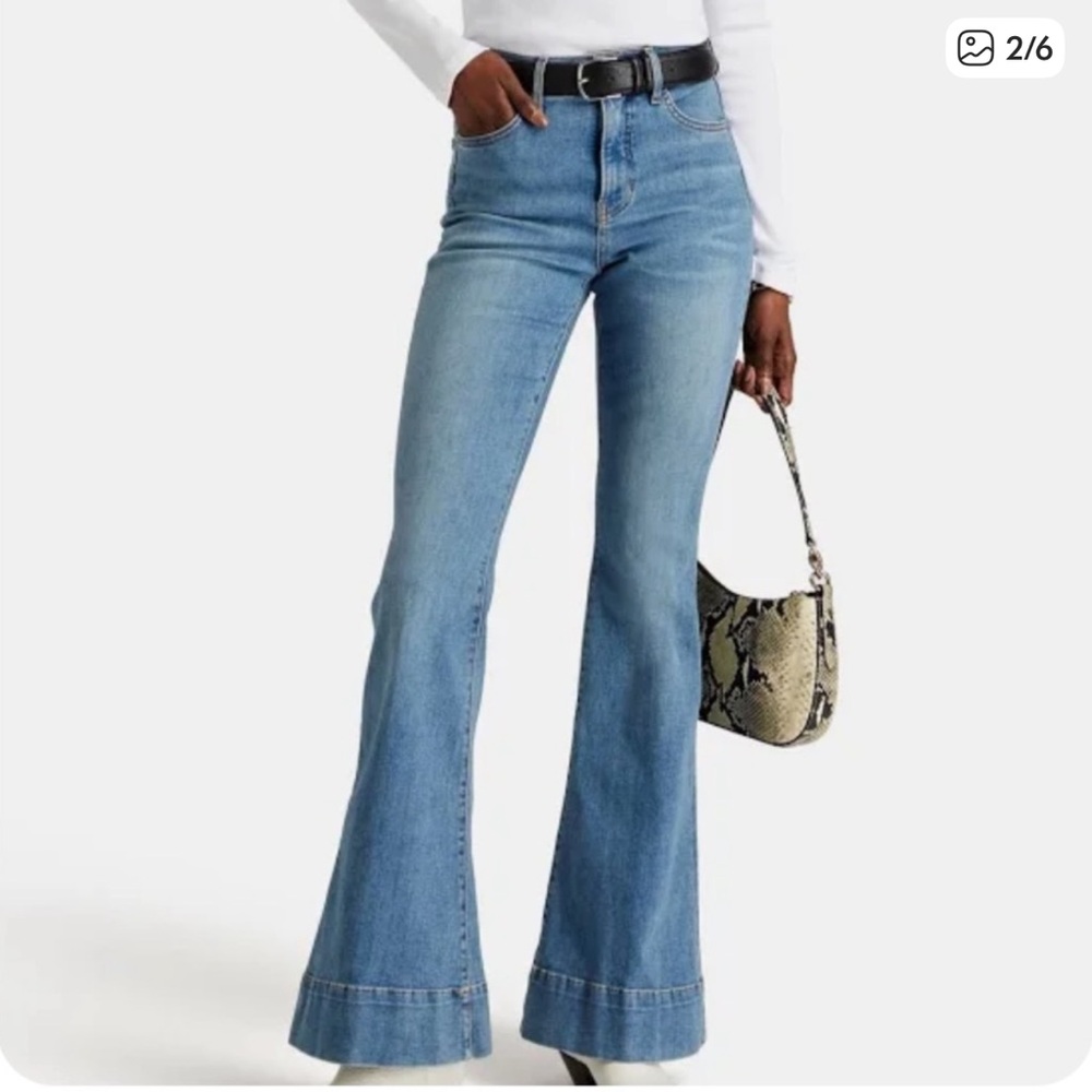 Veronica Beard Light Blue Flare Jeans